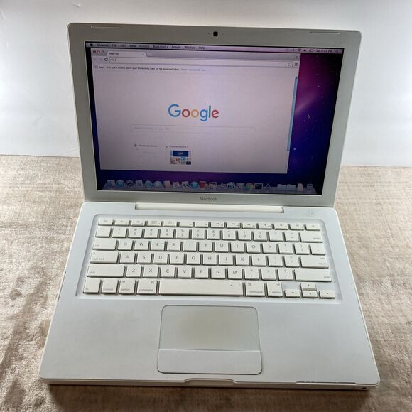 VTG Apple MacBook A1181 13" 2008 Laptop OSX 10.6 4GB  120GB Battery Tested Works - Picture 3 of 9